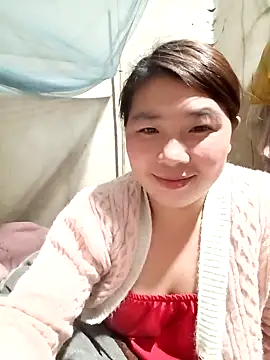 quynhkoolbae live sex cam