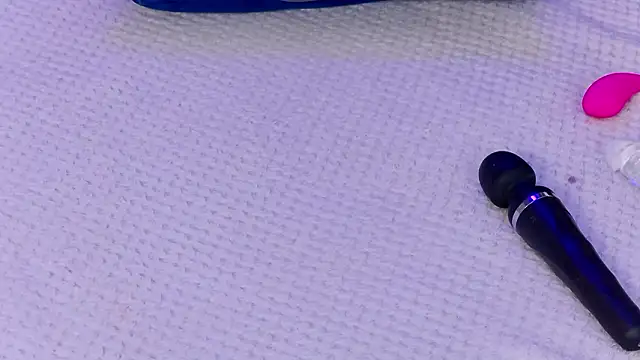 AnneHove live sex cam