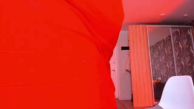 HotTiffani's cam snapshot