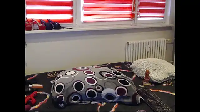 Alexie33 live sex cam