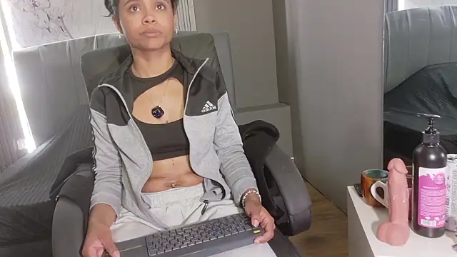 Kristall_06's cam snapshot