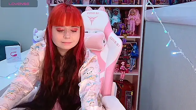 Naomi_Storm's cam snapshot