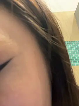 Holly_Play live sex cam