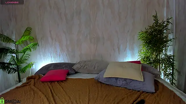 Stacy_River's cam snapshot