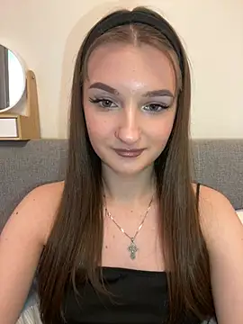 AdelinaEmber's cam snapshot