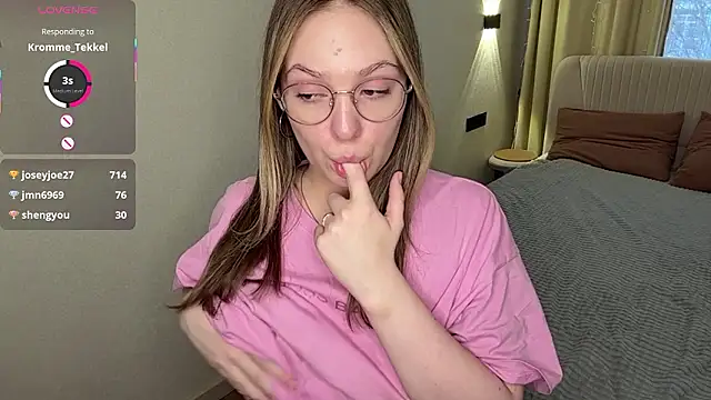 NguyetHankey's cam snapshot