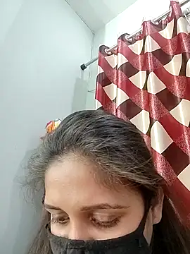 Ruhi_07's cam snapshot