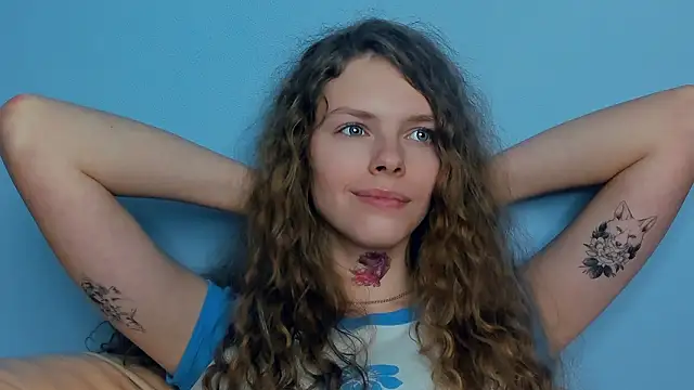 RayaNenlia's cam snapshot