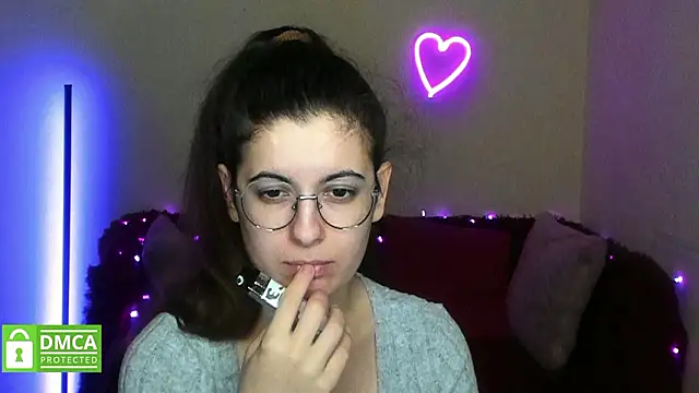 Aminabeatris's cam snapshot