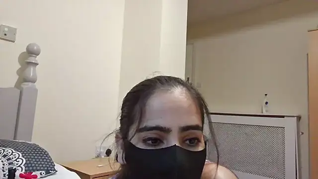 EchoicUlama live sex cam