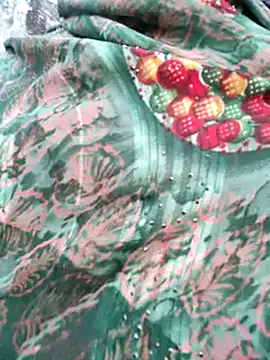 Queen_chayna's cam snapshot