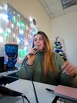 Juicy_PeachLux's cam snapshot