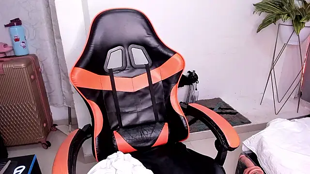 DollyMae_'s cam snapshot