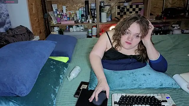 MiniNatalie's cam snapshot