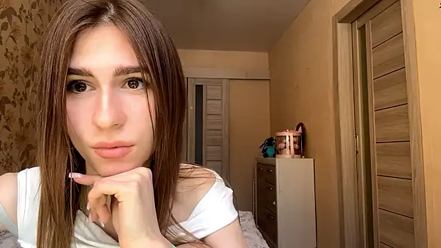 ElsieKuhlmann live sex cam