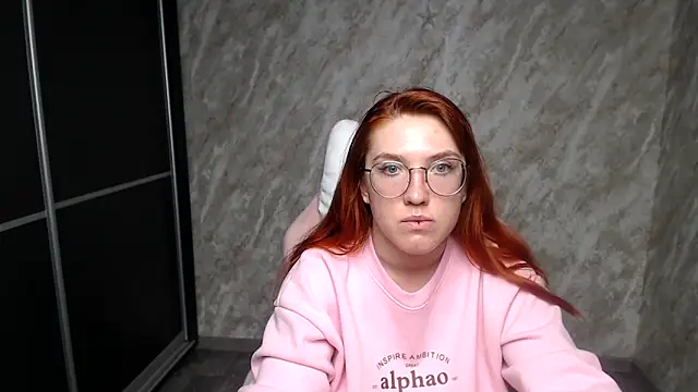 Reginasmilee's cam snapshot