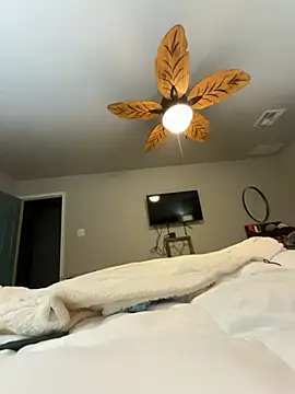 Texascoastedger's cam snapshot