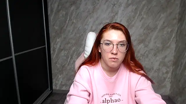 Reginasmilee's cam snapshot