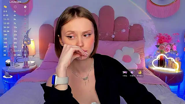 MaryLew's cam snapshot