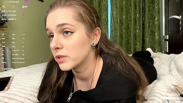 MiaBlanko's cam snapshot