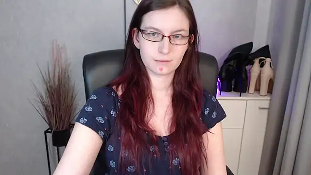 emmaxDelight's cam snapshot