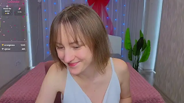 LuluChiiii's cam snapshot