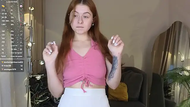 LunaRay_'s cam snapshot