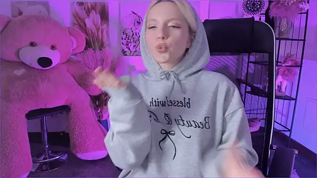 AuroraWrenfield's cam snapshot