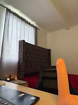 Nattasha_Brown's cam snapshot