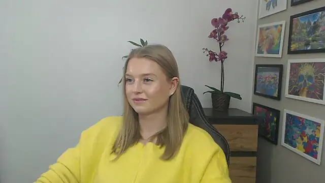 Mysteryerica's cam snapshot