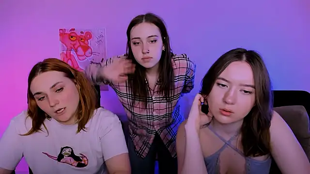 casey_meow_'s cam snapshot