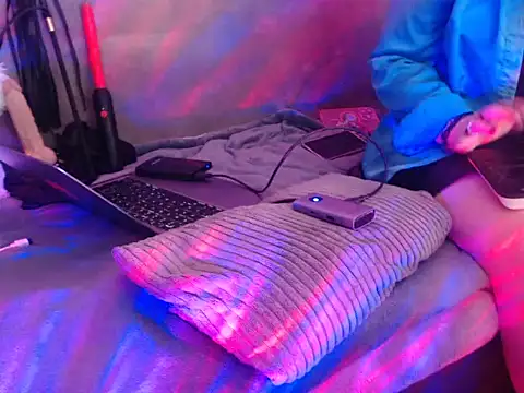 GoddessMonicaAngels's cam snapshot