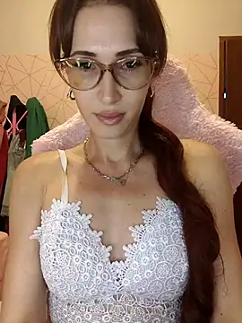 Irresistible24 live sex cam