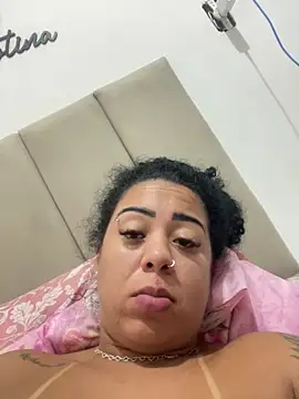 Cachinhossfd live sex cam