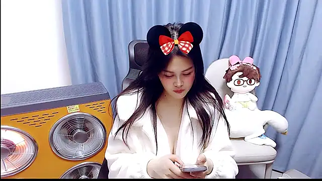 Little-sweet's cam snapshot