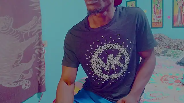 miltonjjakee's cam snapshot