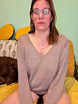 SpiceLea's cam snapshot