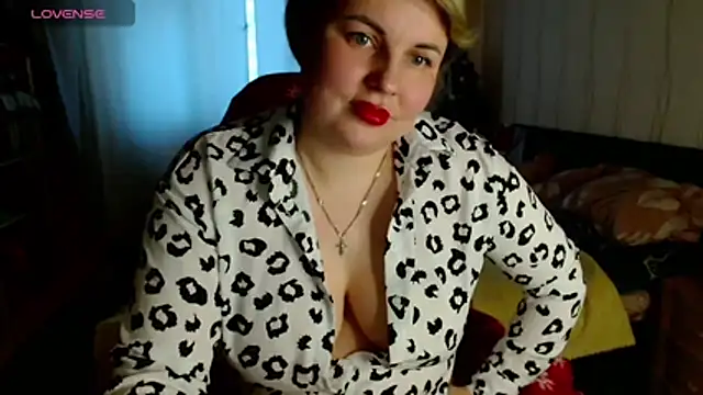 Mari_77777's cam snapshot