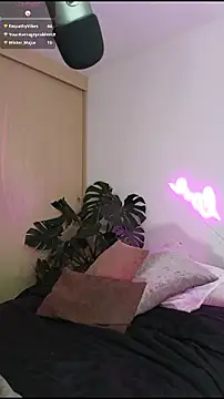 Virginia______'s cam snapshot