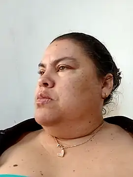 yaneth_'s cam snapshot