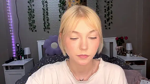 LlsabethHaze's cam snapshot