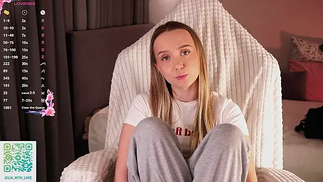 HollisBeckett live sex cam