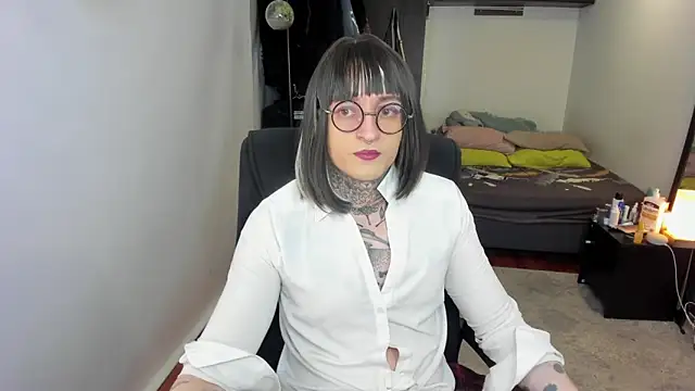 ShiiraVelkor live sex cam