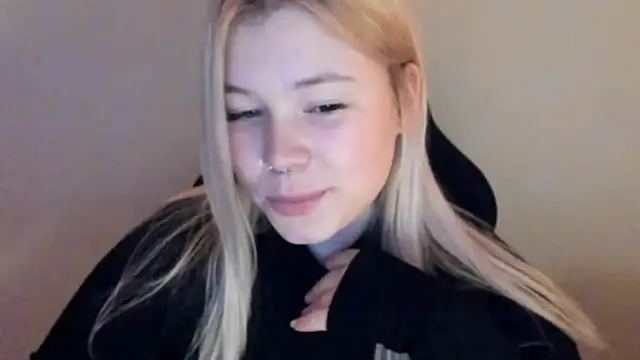 Lulu_Di's cam snapshot