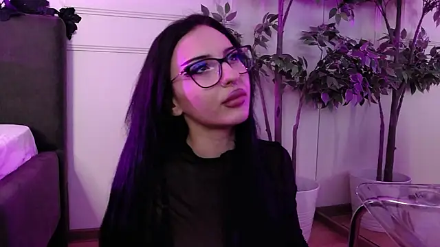 RavenFoxxy's cam snapshot