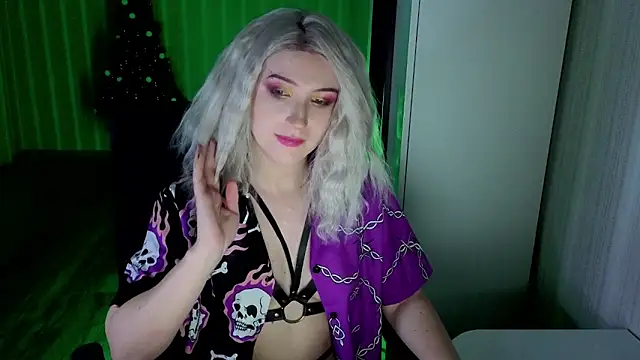 violet-siren-x's cam snapshot