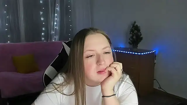 GirlPlayer's cam snapshot