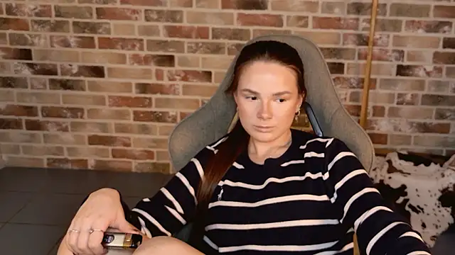 May_Bloom's cam snapshot