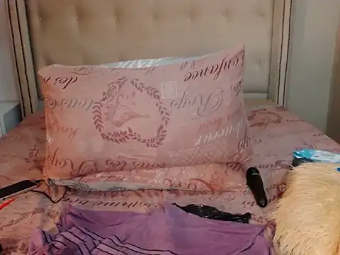 Iminathi20's cam snapshot