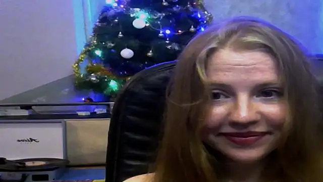 Space_Girls_699's cam snapshot